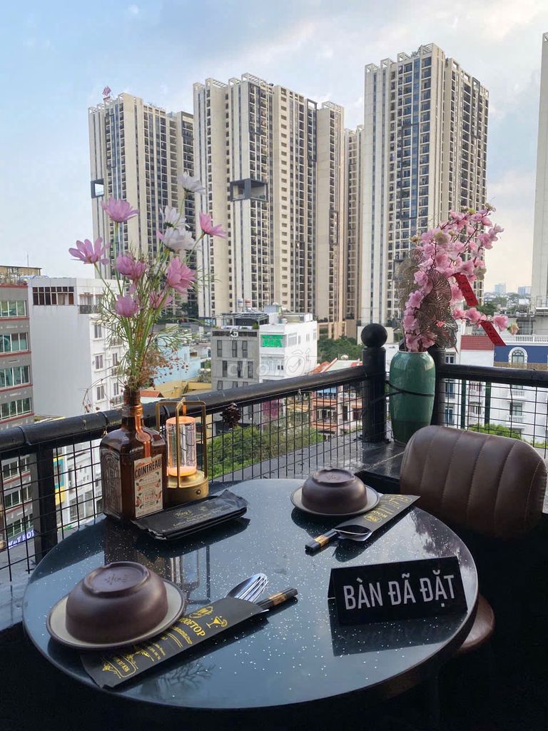 Аренда РУФТОПА прямо у здания Viettel, ЖК Hà Đô, кольцевая развязка Dân Chủ, район 10