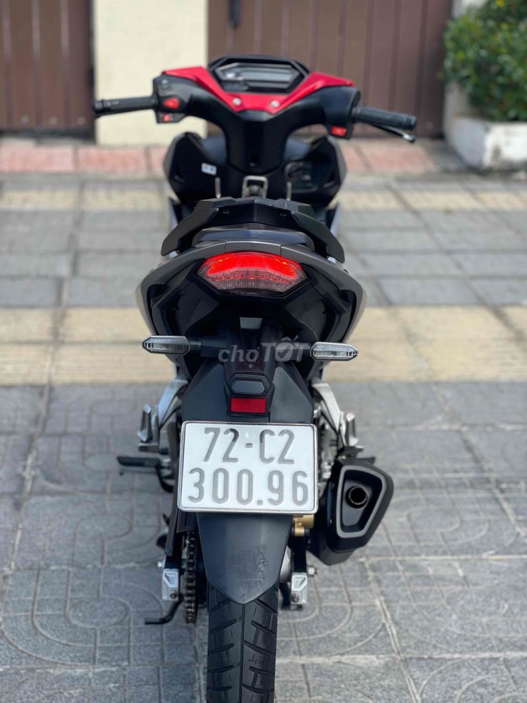 Фото 3: Honda Winner X ABS 2021 серебристо-серая матовая