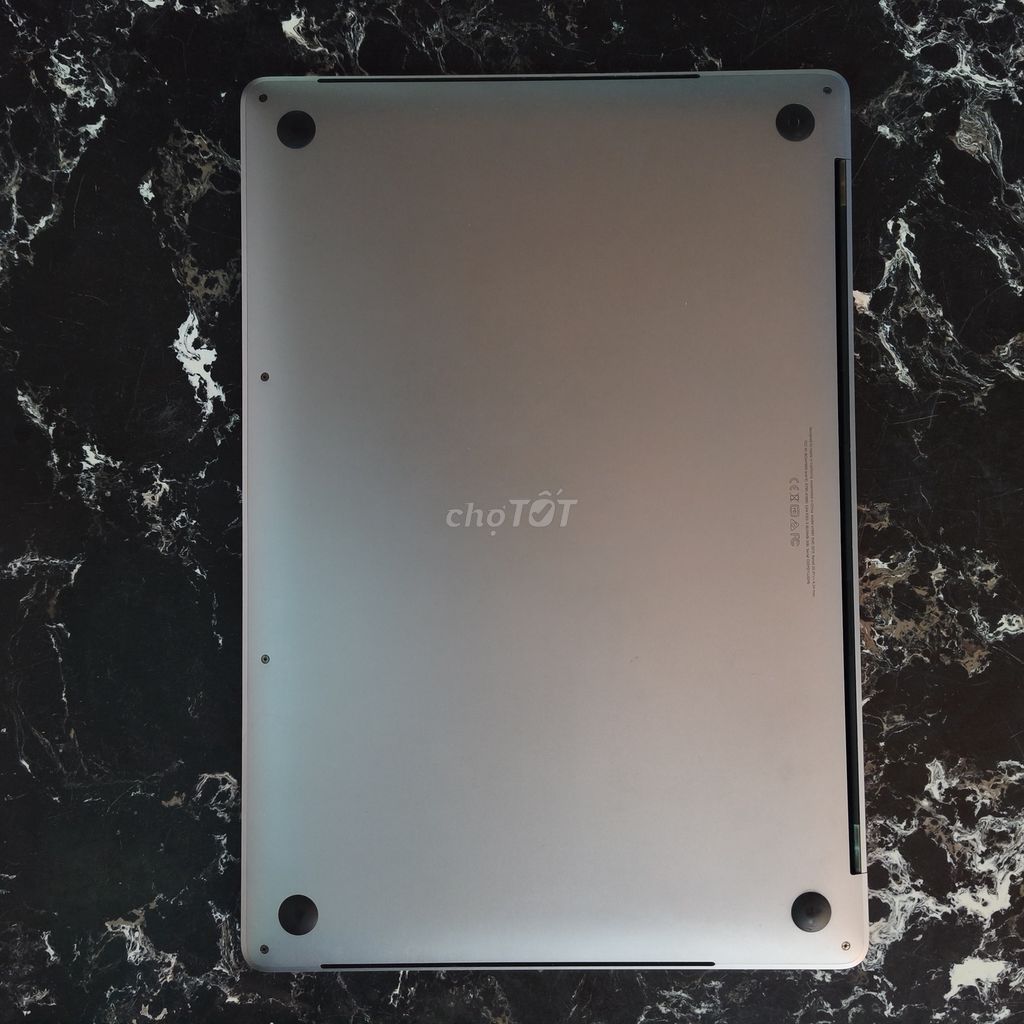 Фото 3: Apple MacBook Pro 15 2018 i7 32GB/500GB SSD Xám