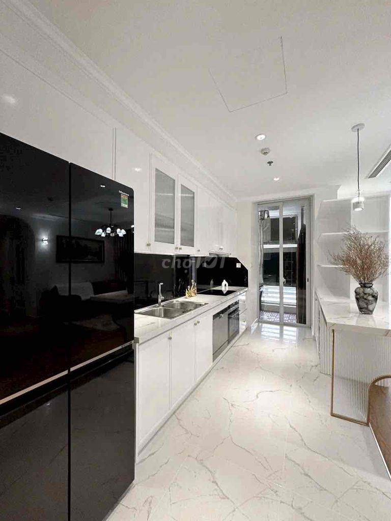 Фото 3: Срочная аренда 3-комн. с полной мебелью | 126 м² | Vinhomes Central Park – 30 млн/месяц.