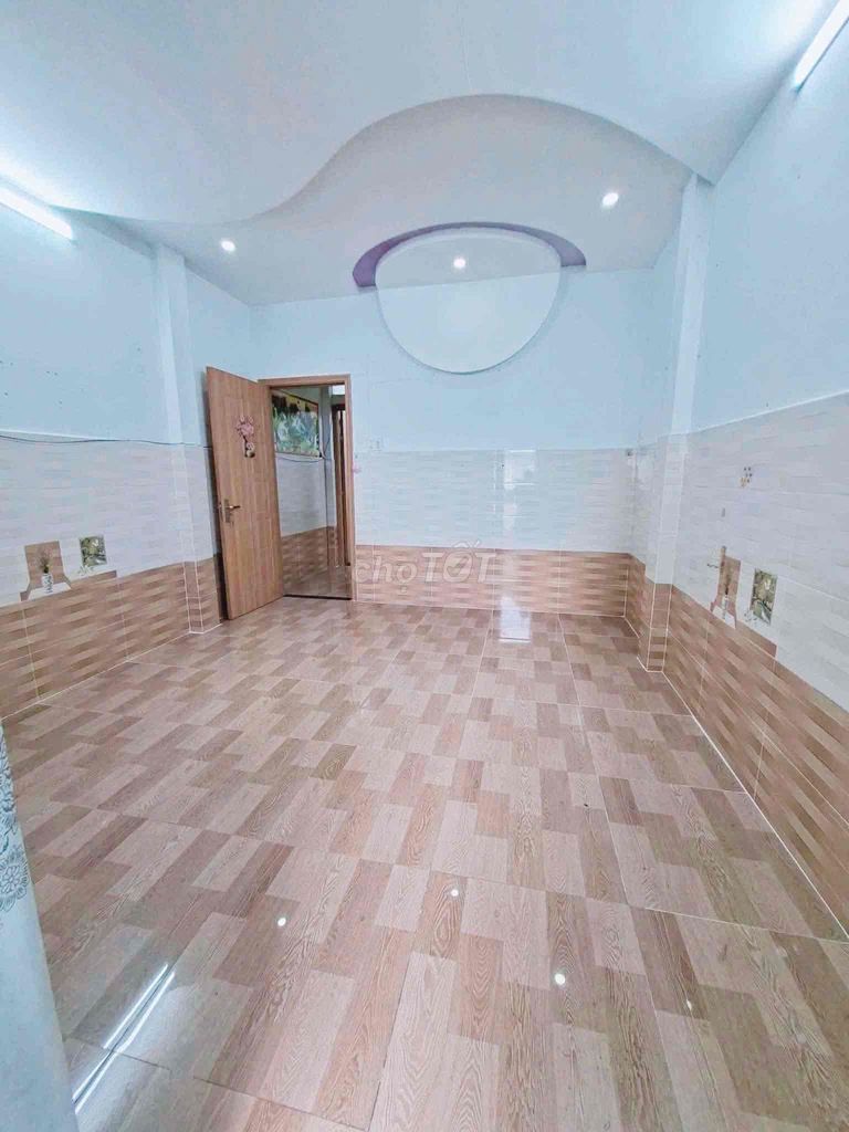 Фото 3: 🏡 Сдается дом целиком, переулок для автомобилей 🚘🚘 — передняя часть пагоды Виен Минь