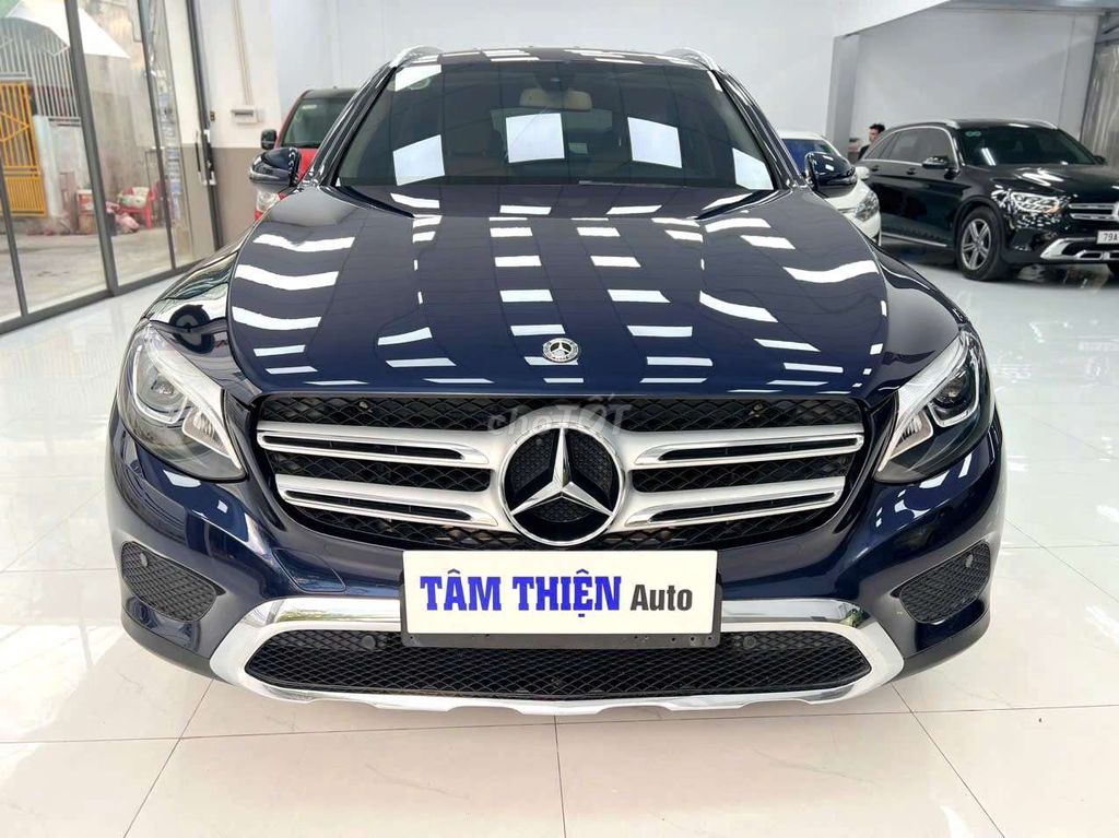 Mercedes-Benz GLC 200 2019 Xanh cavansite
