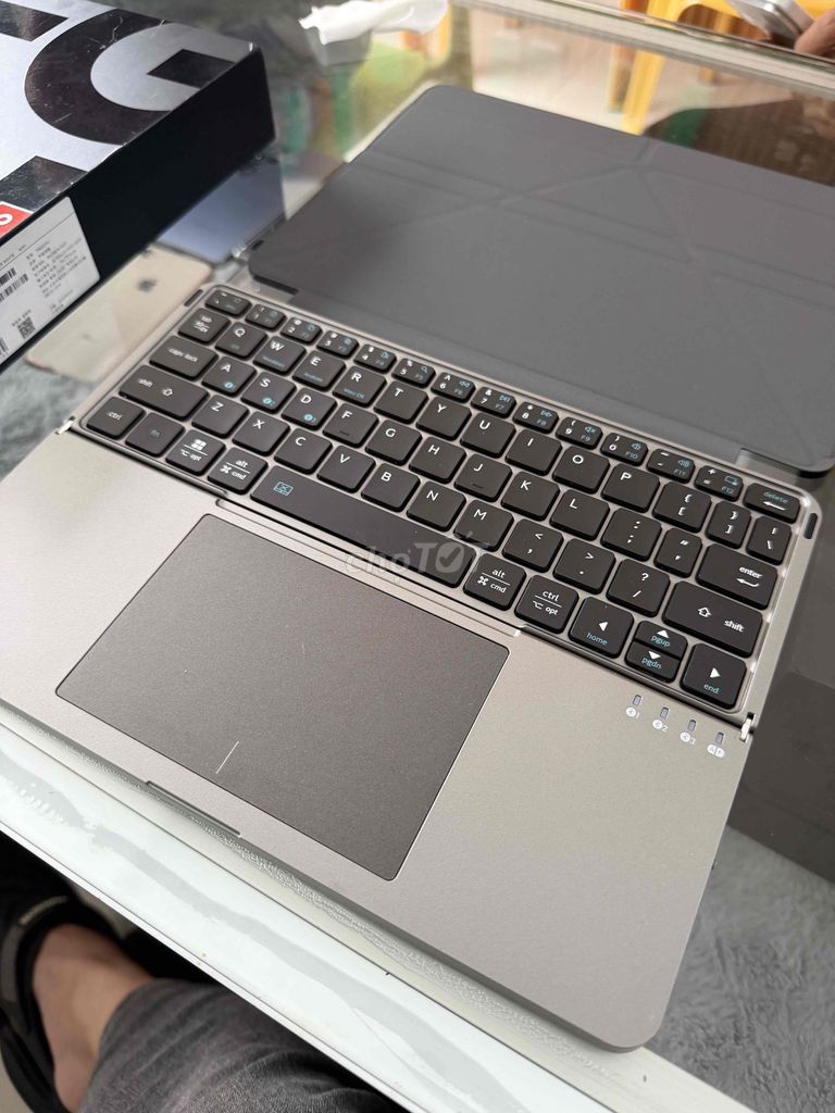 Фото 2: Lenovo Legion Y900 Snapdragon 8 Elite 13 inch