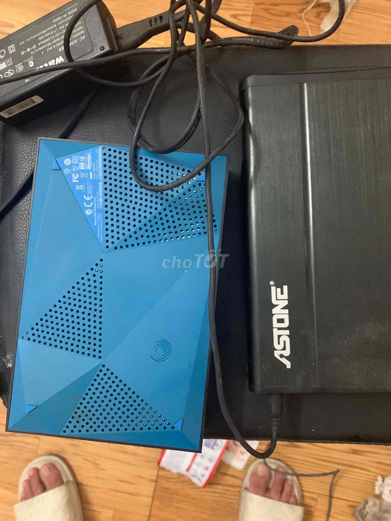 Фото 3: Внешний жесткий диск Seagate Xanh Đen