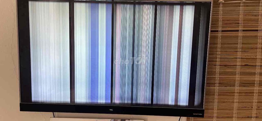 Телевизор TCL L49C2-IJF с неисправным экраном