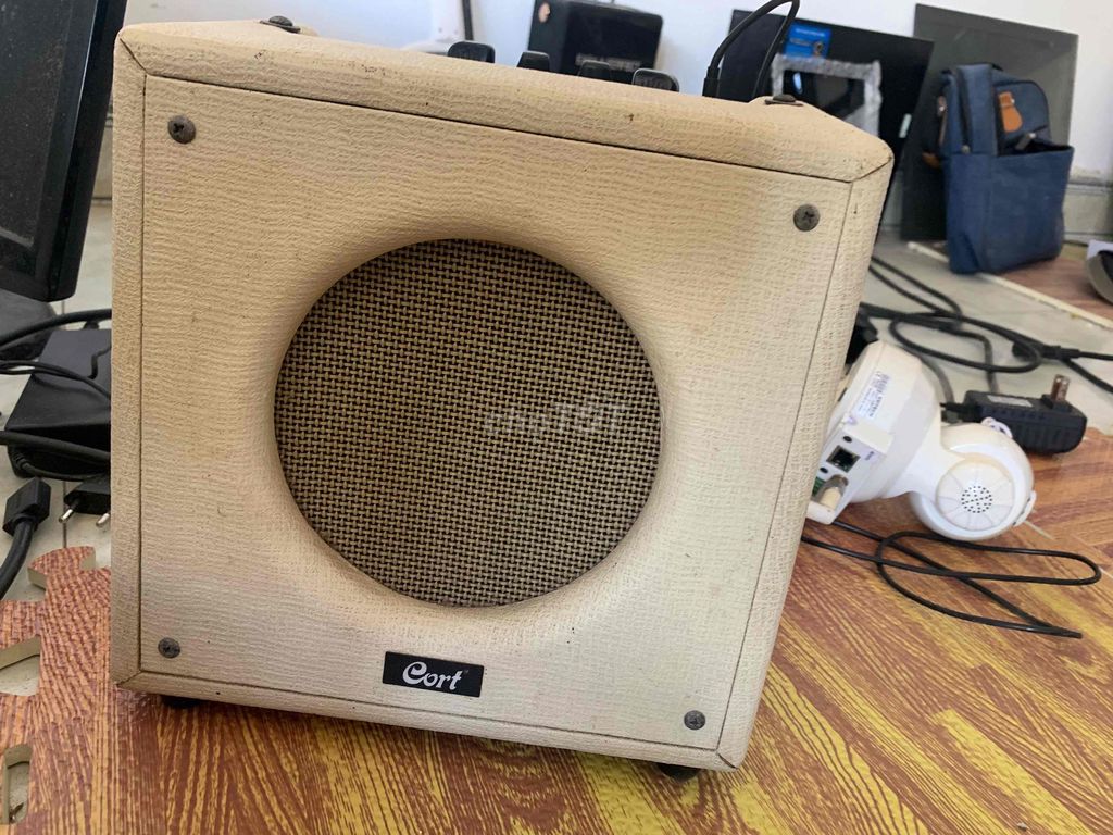 Усилитель для гитары Cort A-Mini Kem