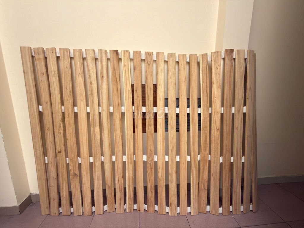 Паллетная кровать из натурального дерева 1,4м x 2м