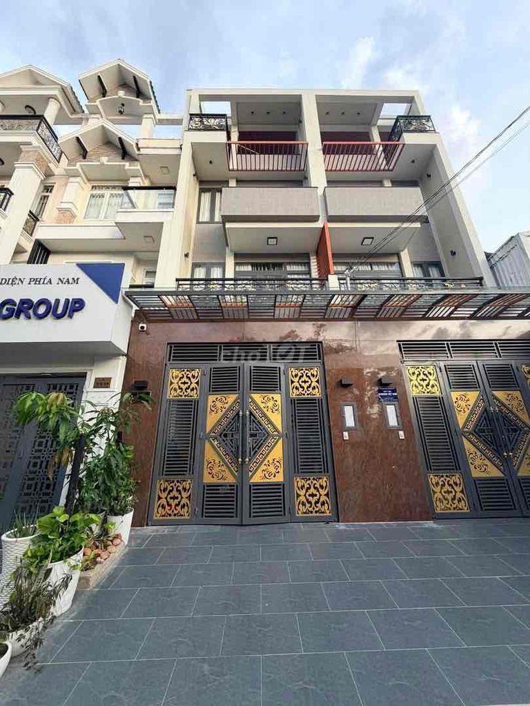 НОВЫЙ ДОМ 4 ЭТАЖА РЯДОМ С VẠN PHÚC CITY HIỆP BÌNH PHƯỚC 5 СПАЛЕН АВТО ЗАЕЗЖАЕТ В ДОМ