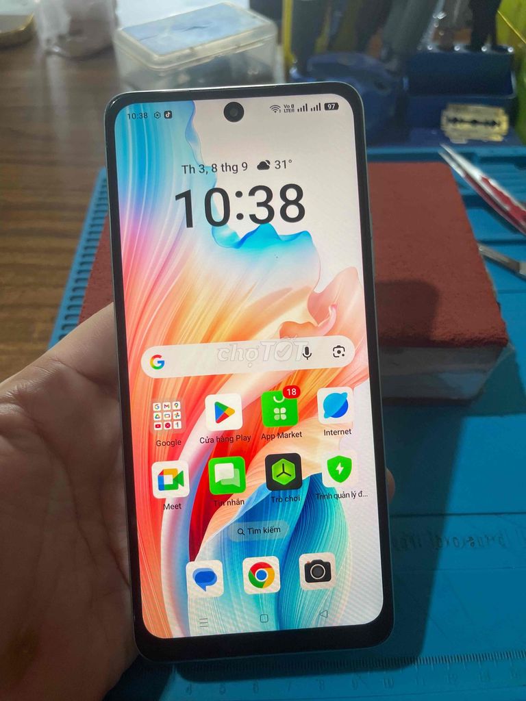 Фото 3: Oppo A58 128GB Зелено-бирюзовый как новый
