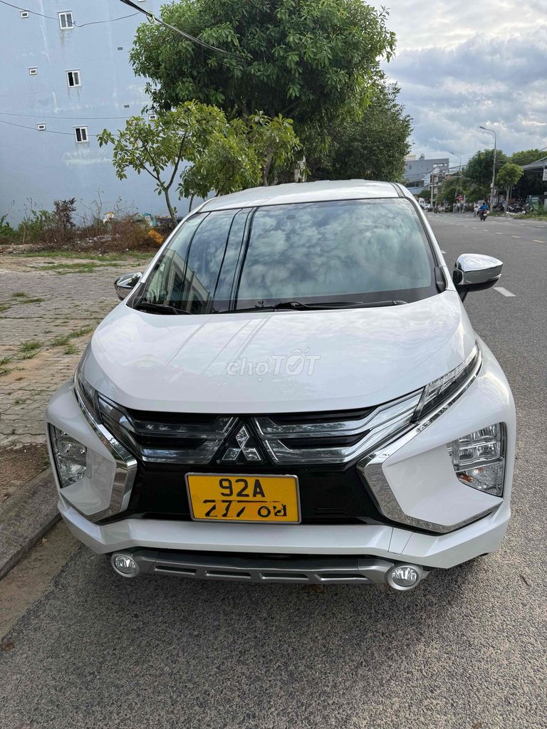 Mitsubishi Xpander 2021 белый, автоматическая, 82 000 км