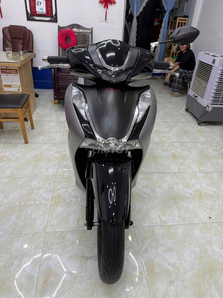 Honda SH 150 ABS 2022 серебристый матовый