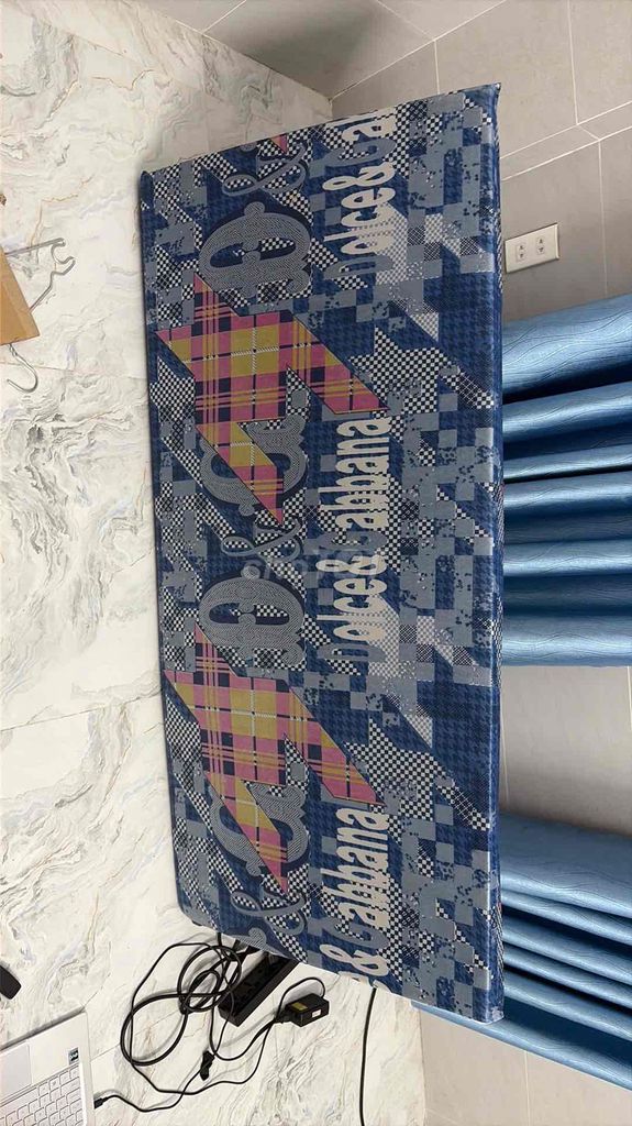 Тонкий матрас 2м x 1,5м