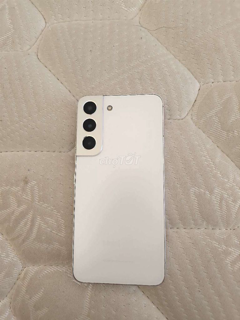 Фото 3: Samsung S22 5G 8/256GB Белый
