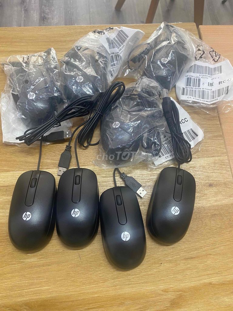 Фото 2: Мышь HP USB черная, новая