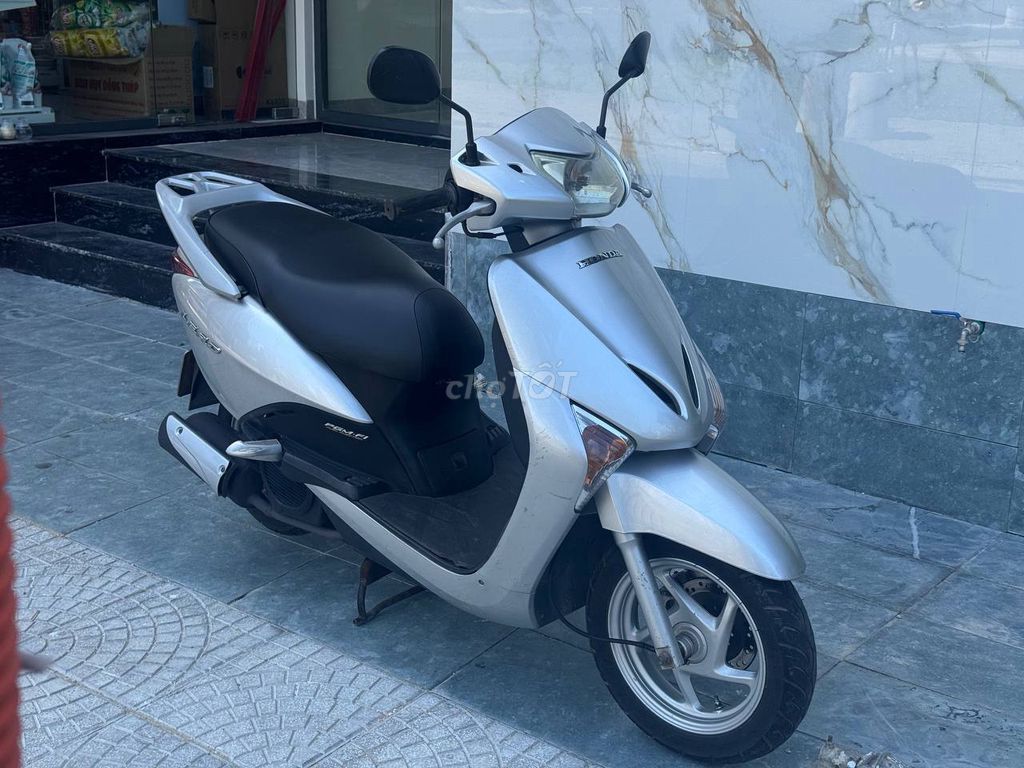 Фото 3: Honda Lead 2009 серебристый 16 000 км