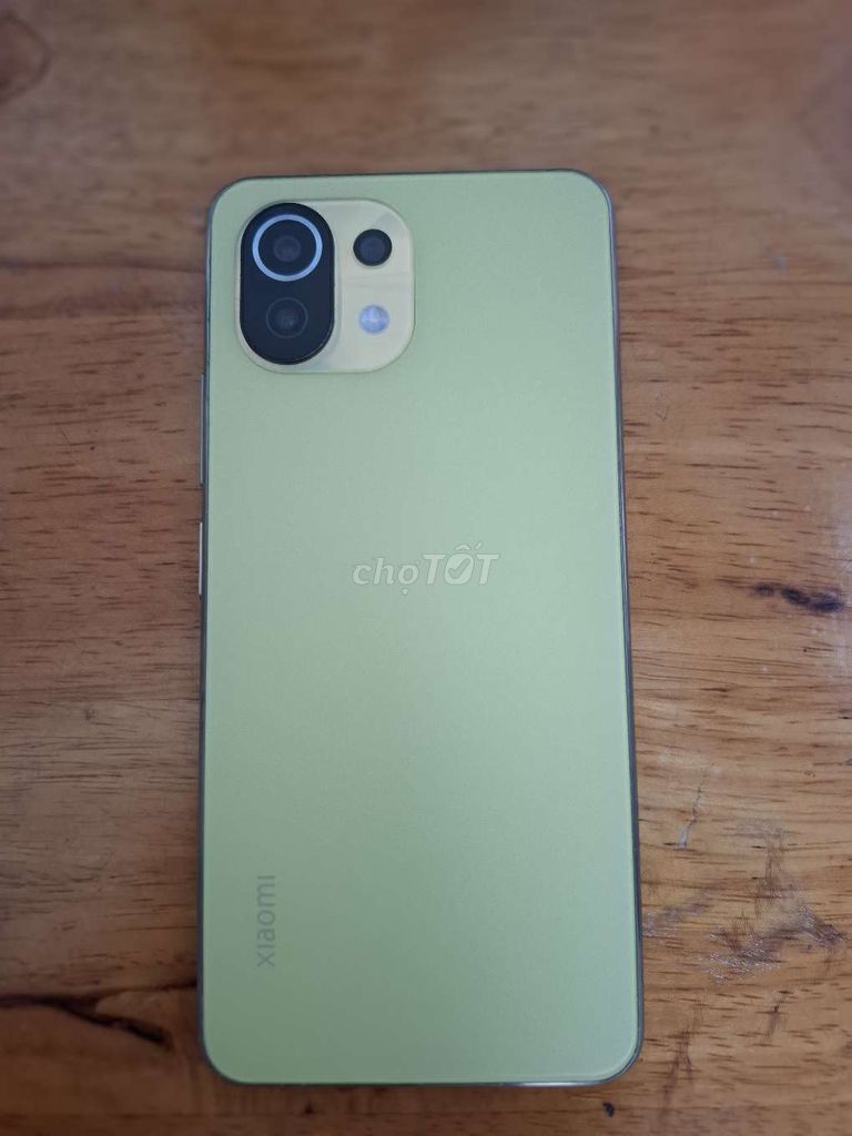 Перехожу на iPhone для жены, поэтому продаю Xiaomi