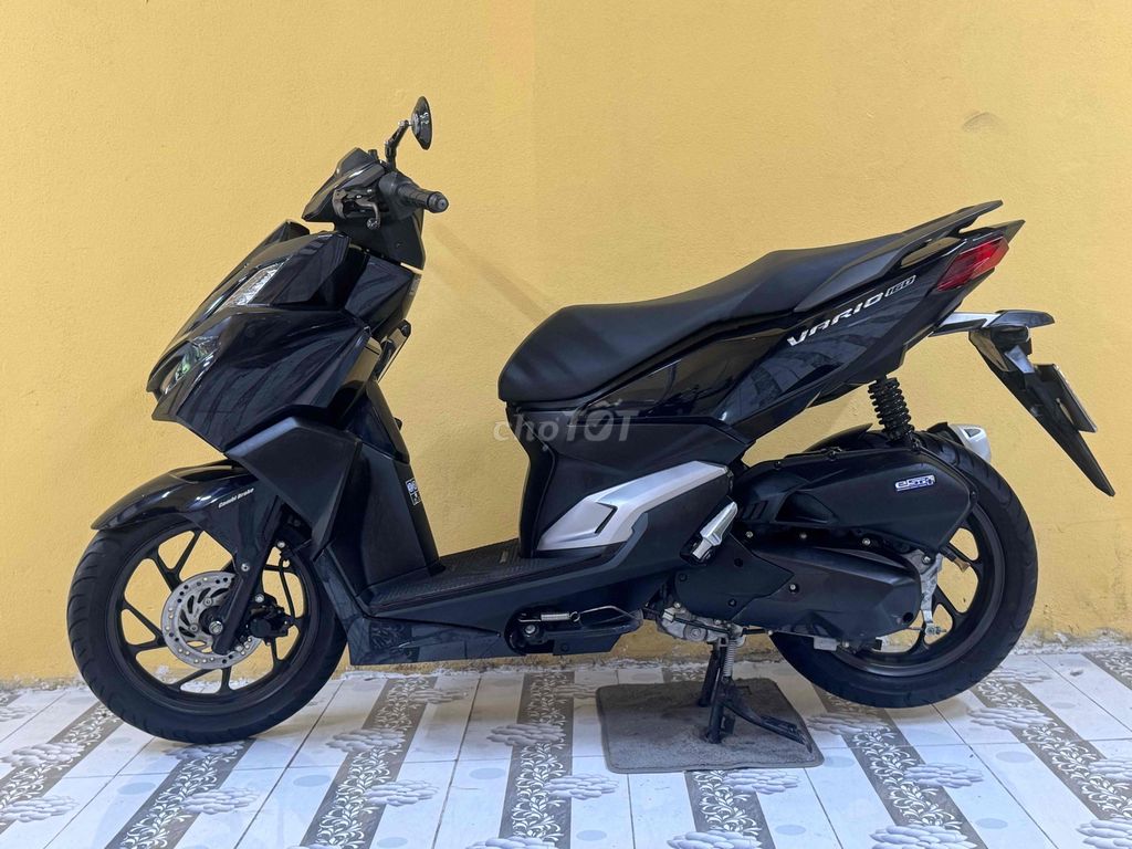 Фото 2: Vario 160 черный глянцевый 2023 года, супер новый 43C1-856.14