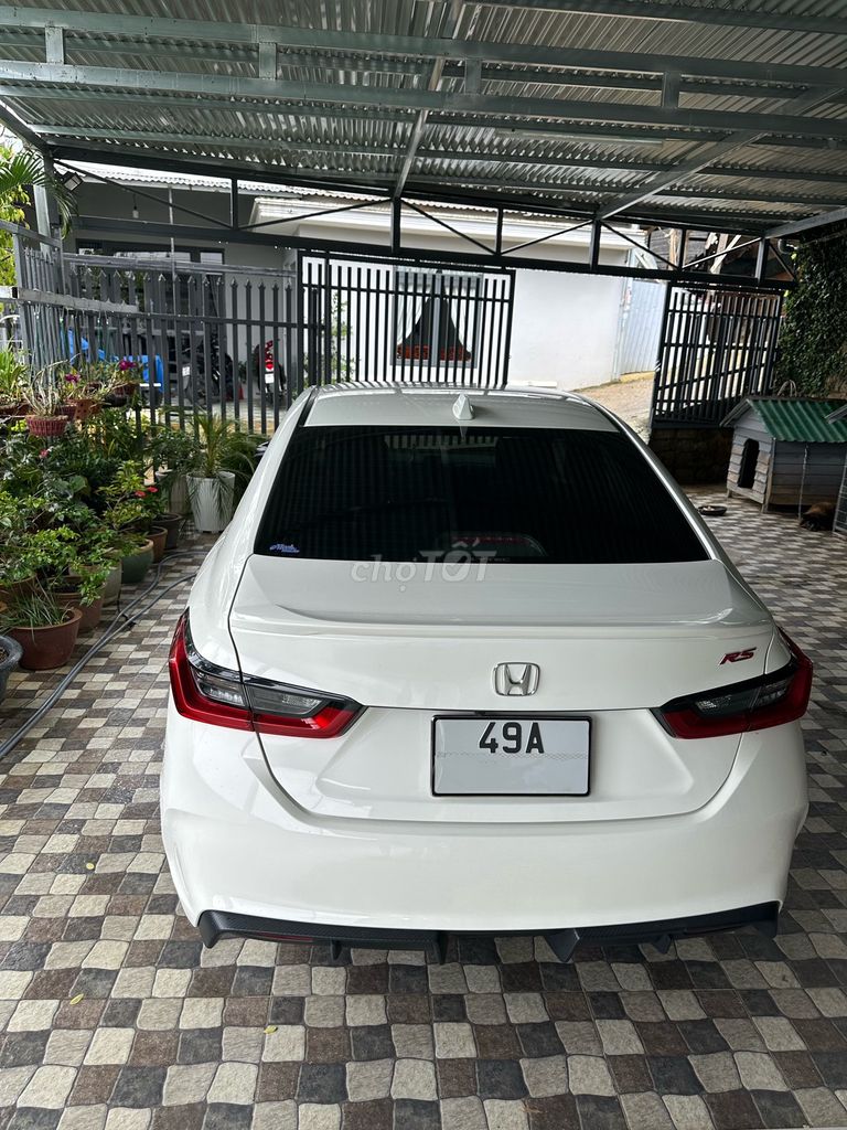 Фото 3: Honda City RS 2023 белый 22 000 км