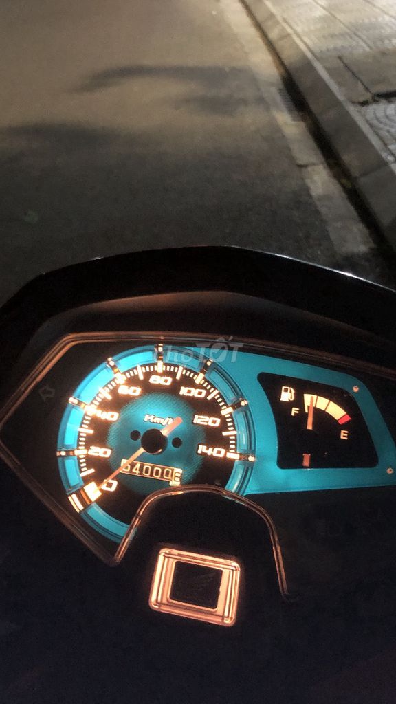 Спидометр Honda зеленый
