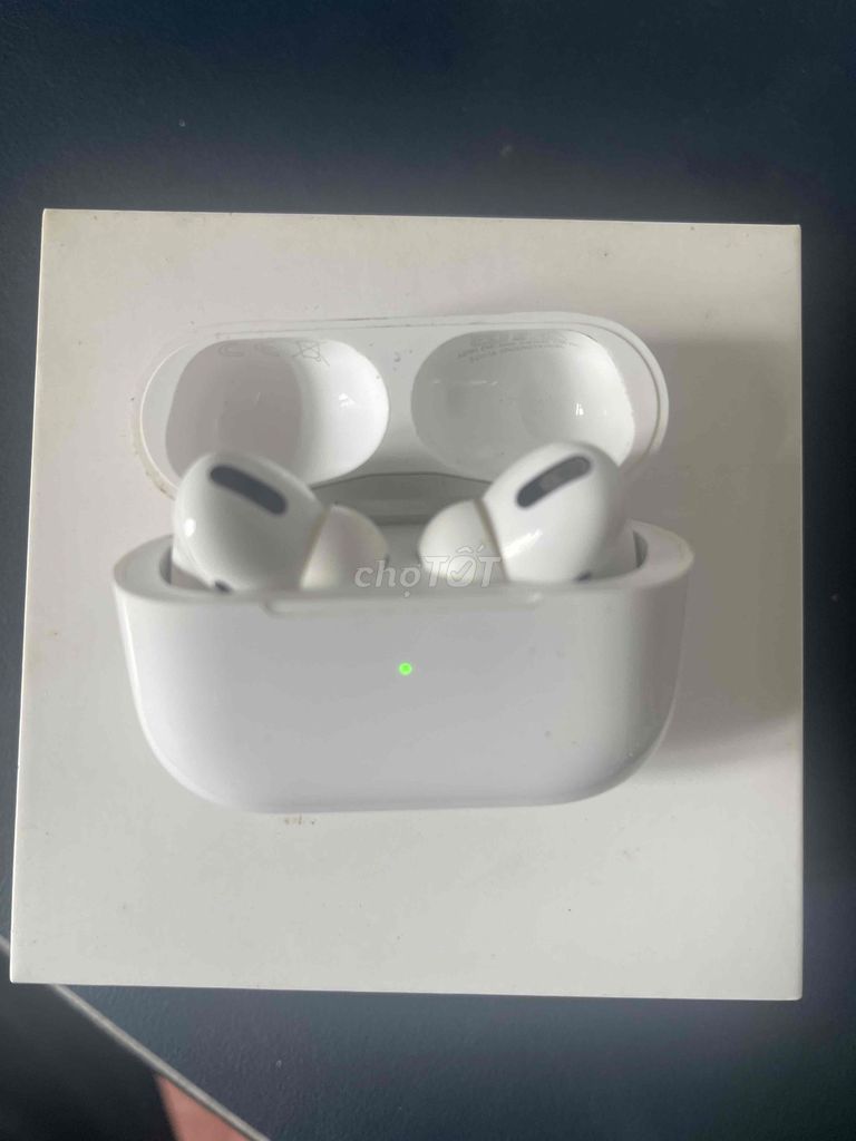Фото 3: Наушники Apple AirPods Pro 1 белые с шумоподавлением