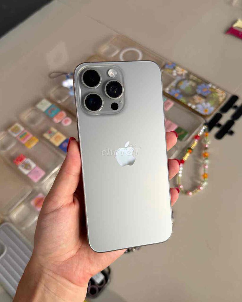 Фото 2: Apple iPhone 15 Pro Max 256GB Natural Titanium 87%