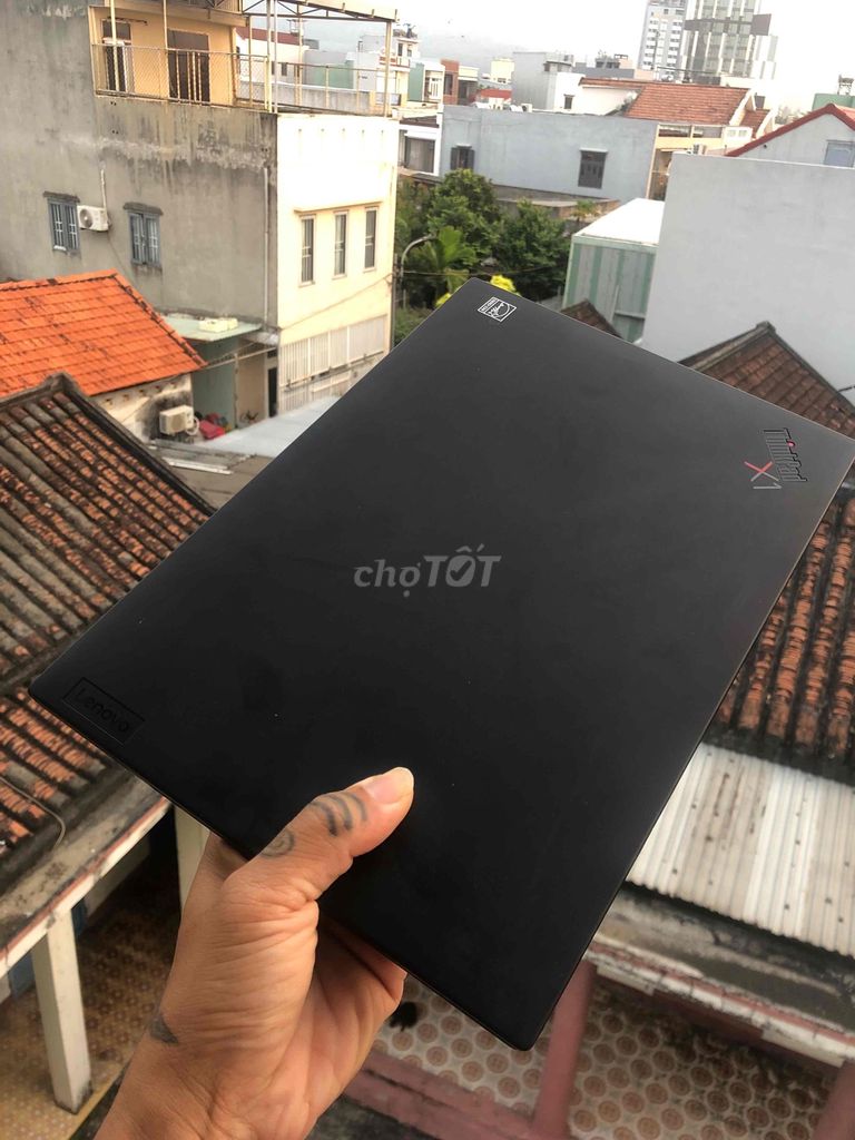 ThinkPad X1 carbon Gen 9 i7 1185G7 16GB/512GB
