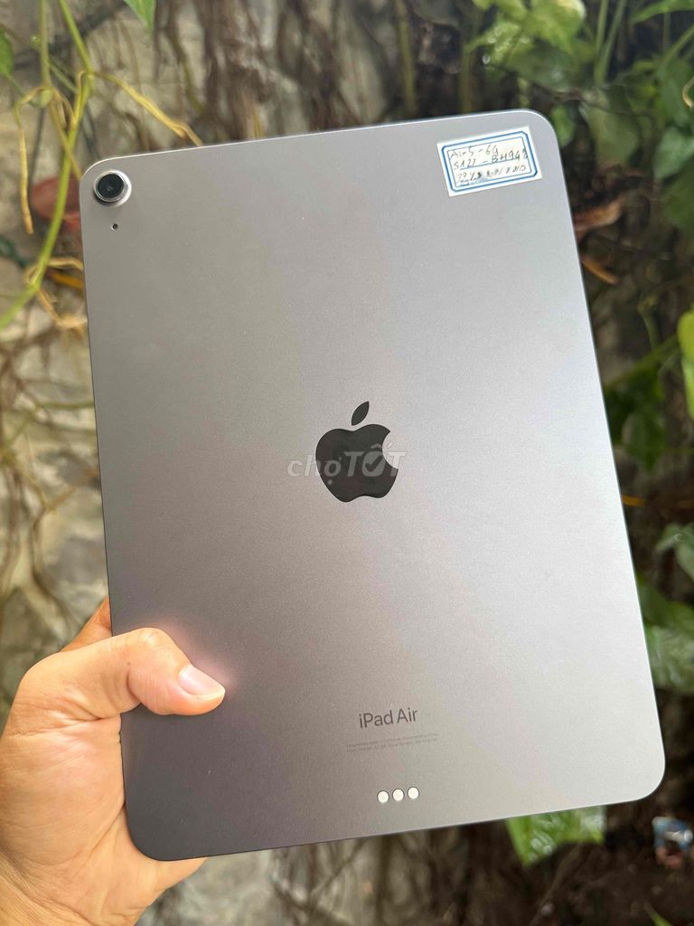 iPad Air 5 M1 11 дюймов 64GB WiFi, аккумулятор 94%, новый 99%