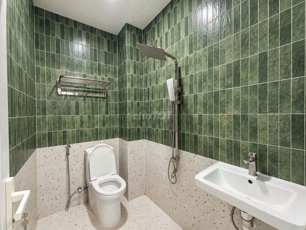 Фото 3: Квартира в новостройке с полной мебелью и панорамными окнами: 2 спальни + 1 гостиная