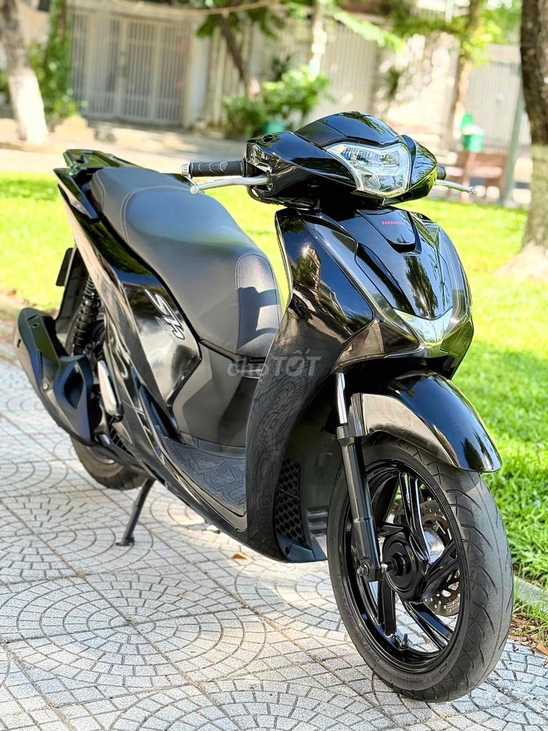 Honda SH 150 2017 черный Вьетнам