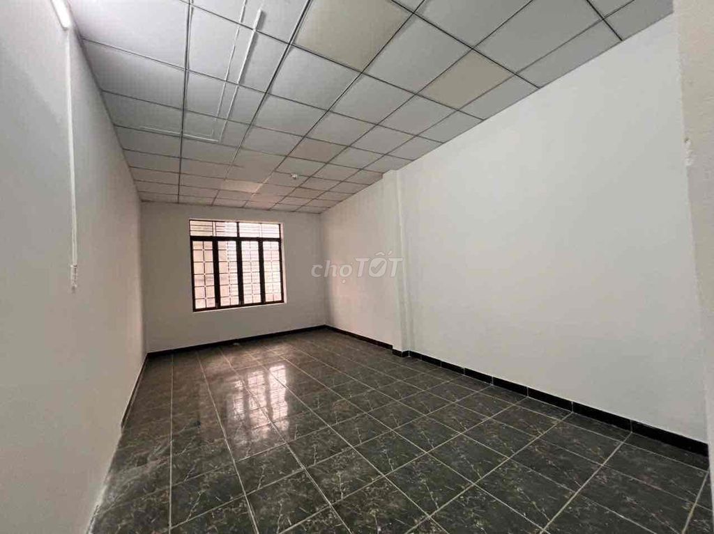Фото 3: Cho thuê nhà đẹp 3 tầng mặt tiền đường Ngũ Hành Sơn, ngay Đại Học Kinh