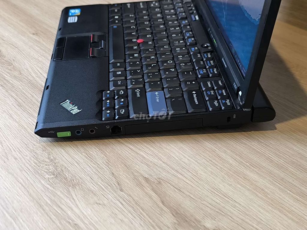 Фото 2: Laptop Lenovo ThinkPad X201 i5-520m/RAM 8/SSD 128