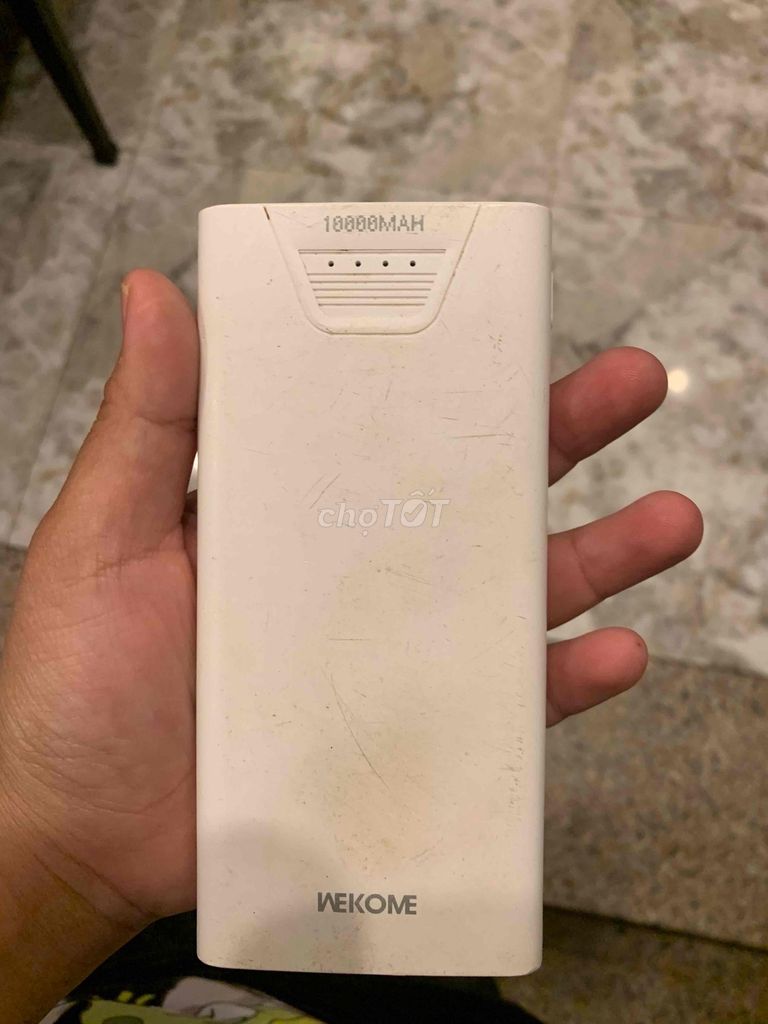 Фото 3: Внешний аккумулятор Wekome 10000mAh белый