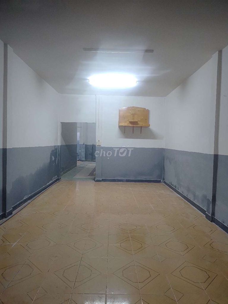 Фото 2: Дом в аренду H.216, улица Зыонг Ба Чак, район 2, 6x20 м, 1 бетонный этаж, цена 12 млн