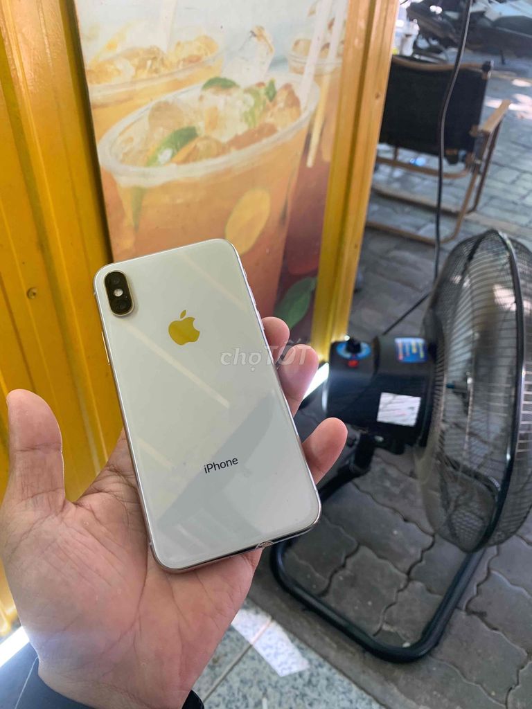 Фото 2: Apple iPhone X Белый без Face ID