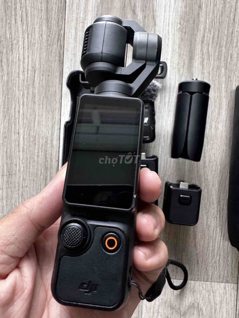Видеокамера DJI Pocket 3 Combo черная