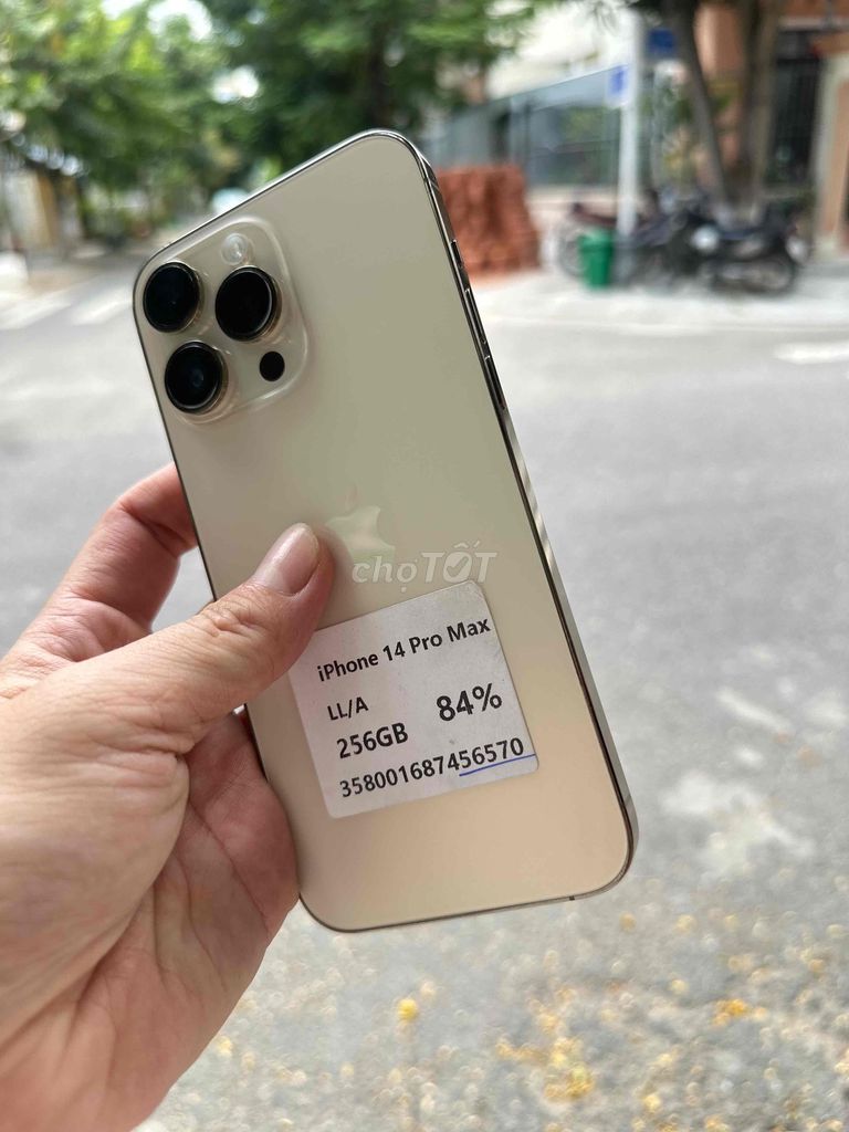 Фото 2: Apple iPhone 14 Pro Max 256GB Золотой, б/у