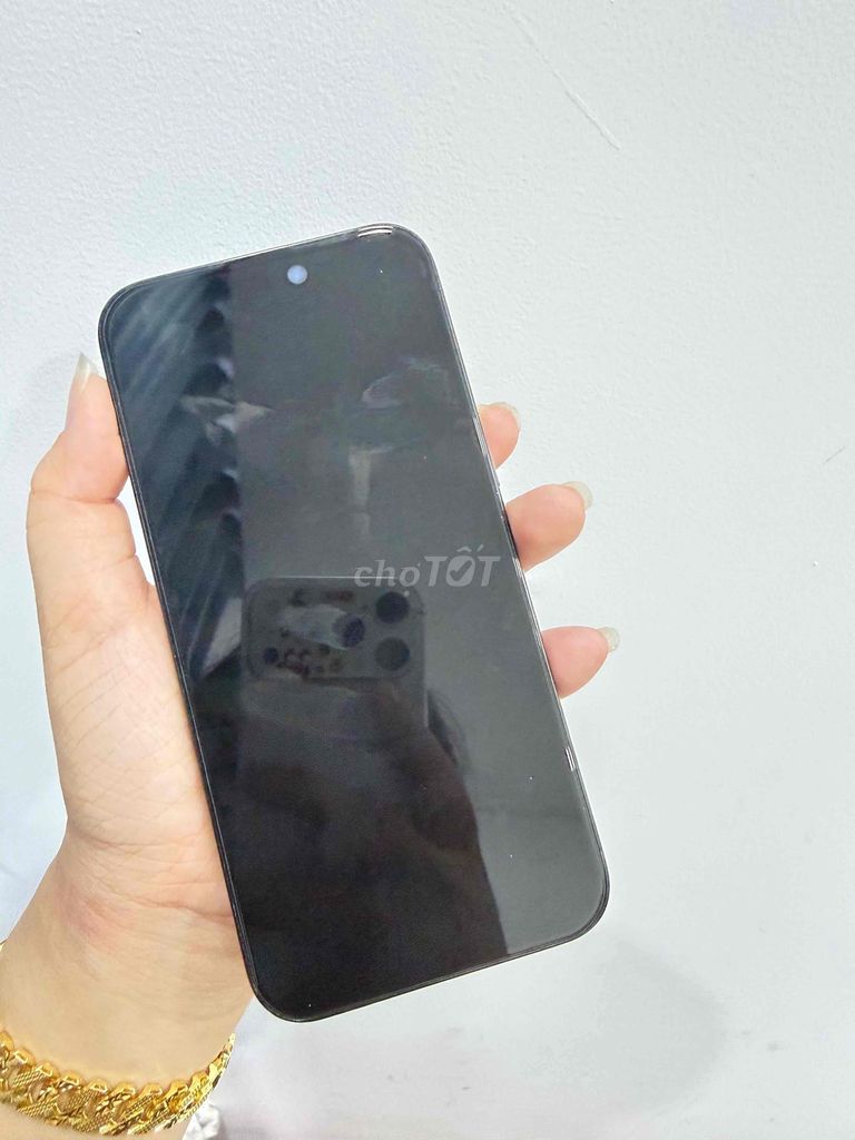 Фото 2: Apple iPhone 15 Pro Max 256GB Черный VN/A