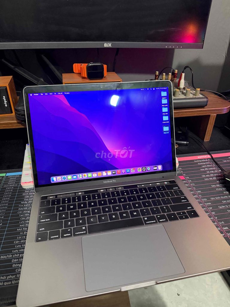 Apple MacBook Pro 13 дюймов 2016 серый