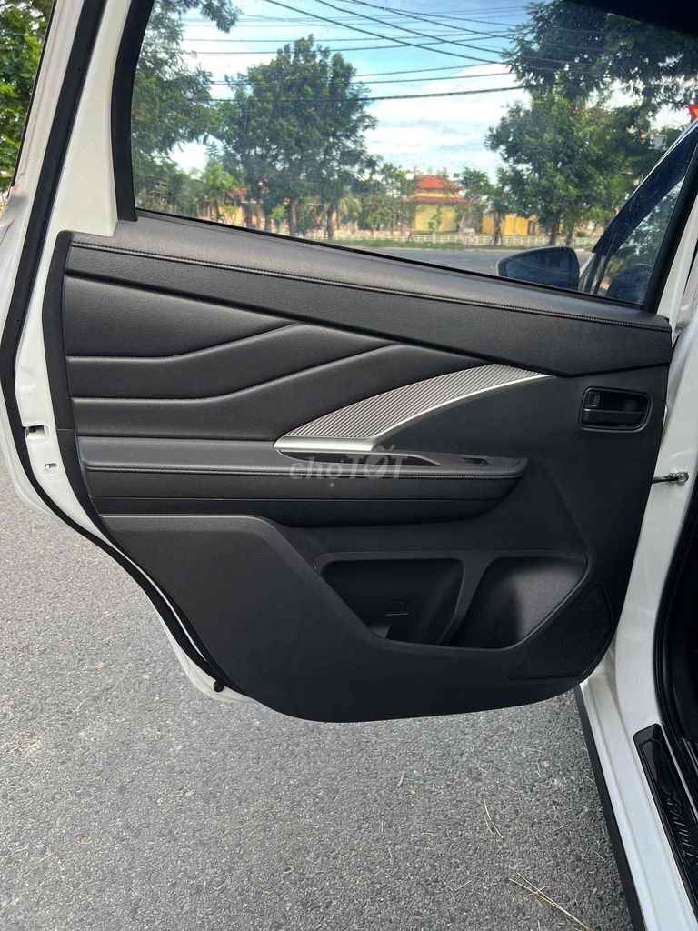 Mitsubishi Xpander 2022 Белый Индонезия