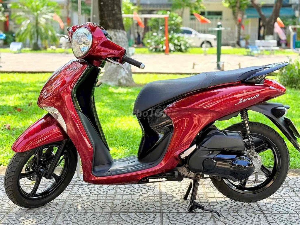 Фото 2: Yamaha Janus 2018 Красный