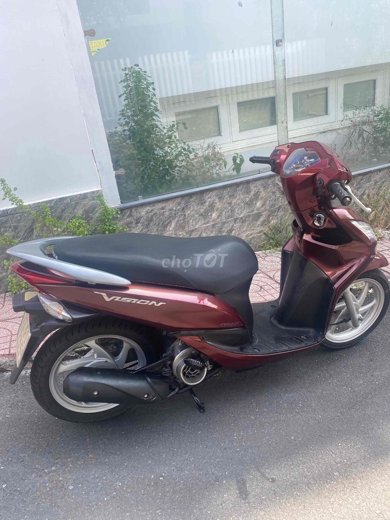 Honda Vision 2013, номерной знак 72, двигатель в стандартном состоянии