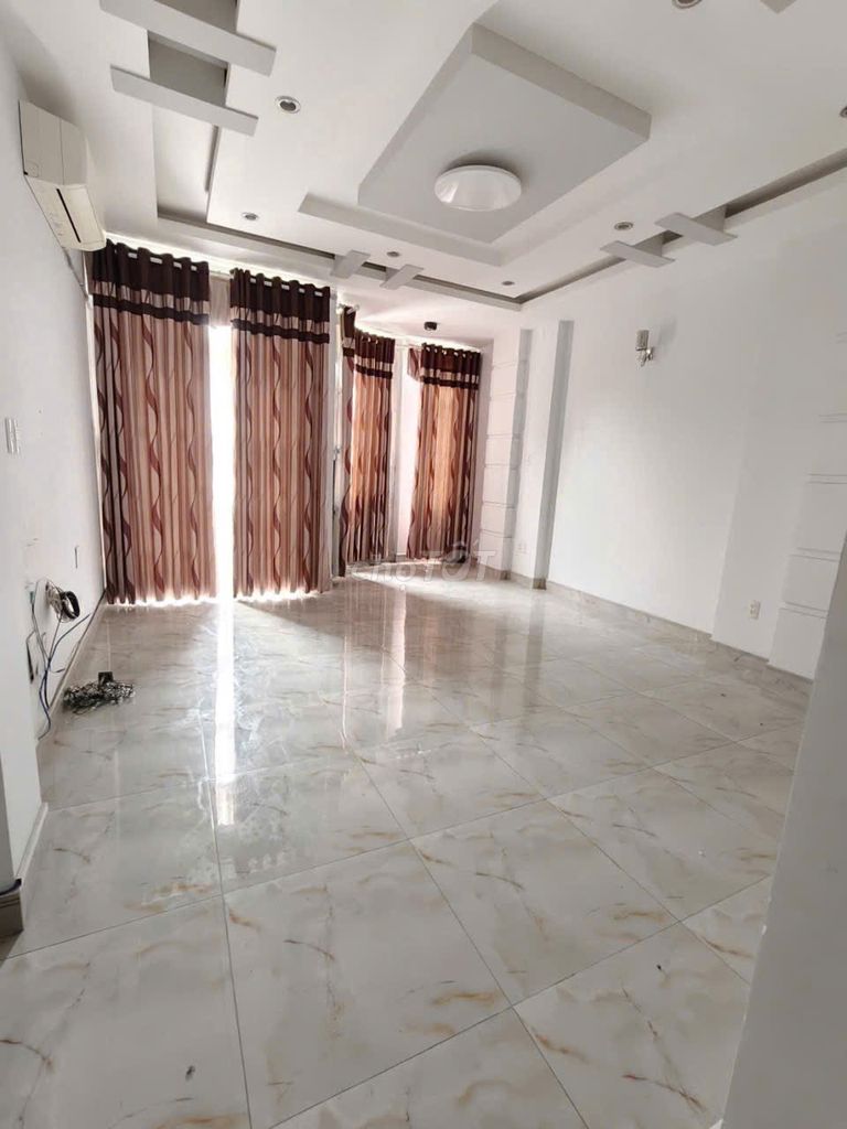 Фото 3: 🔥💯Nhà mặt tiền kinh doanh Tên Lửa 4,5x20m, 4 tầng, 5 phòng ngủ + máy lạnh, vỉa hè lớn 8m, kinh doanh đông đúc gần AEON