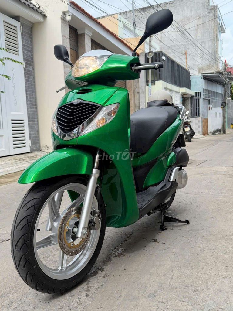 Фото 3: Honda SH Italy Xanh Italy 5678