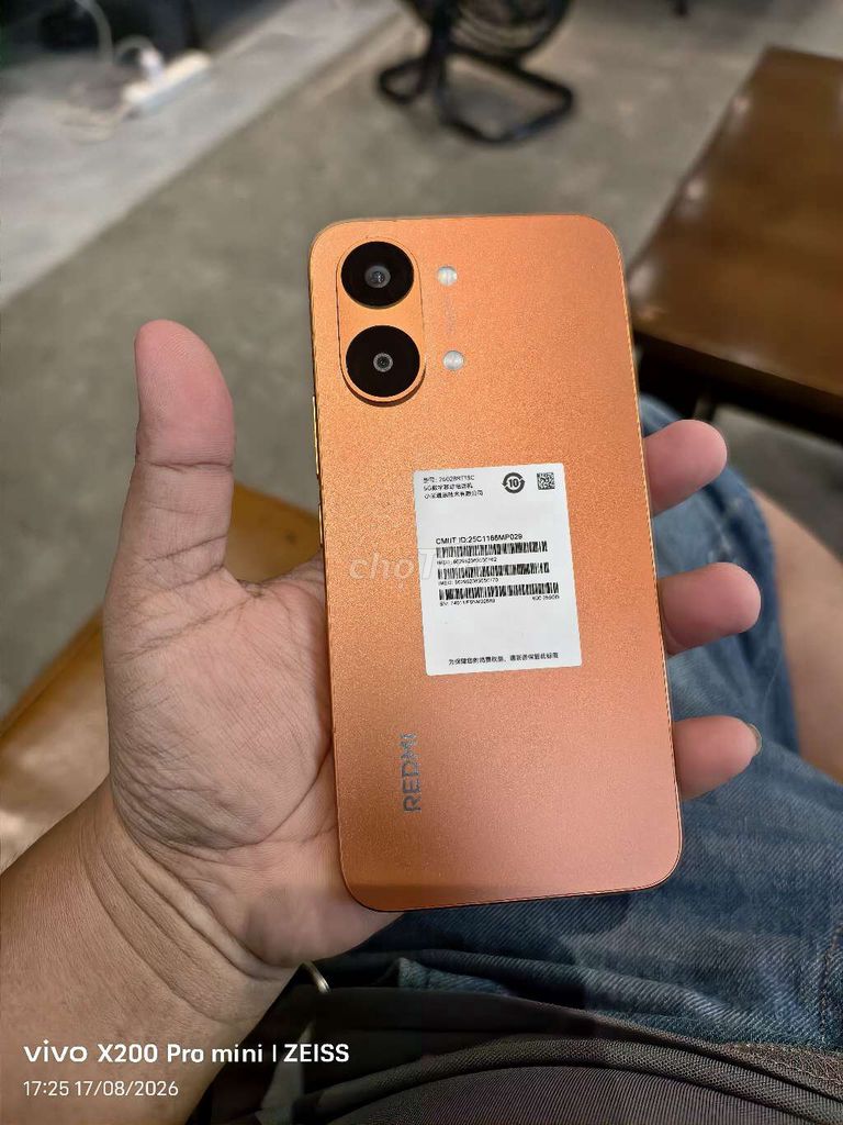 Фото 2: Xiaomi Redmi Turbo 5 Max 16GB 256GB Cam