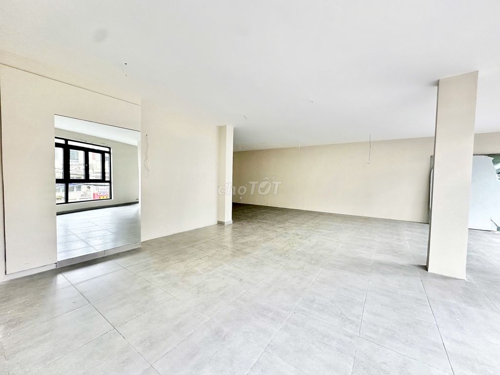Фото 3: АРЕНДА ПОМЕЩЕНИЯ 180М² С ФАСАДОМ – РАЙОН 2, ДАЛАТ | 40 МЛН/МЕС