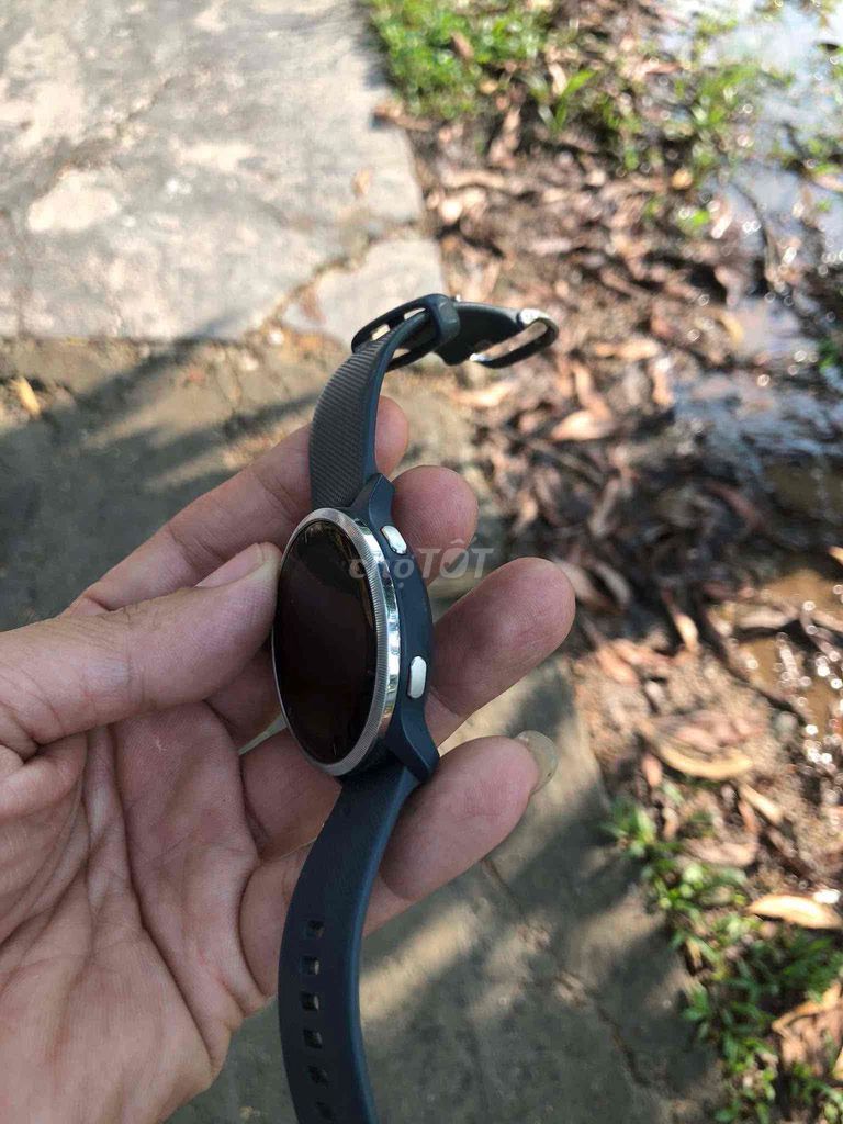 Умные часы Garmin Venu 2 черные