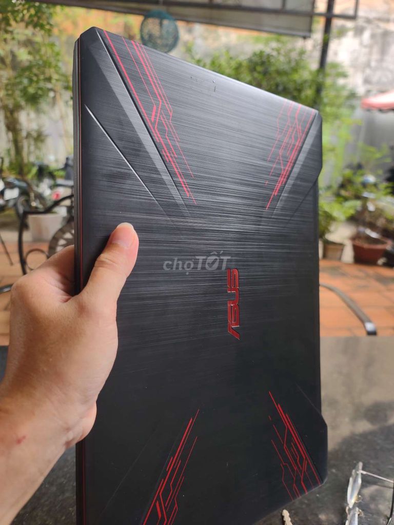 ASUS TUF GAMING FX504GD i5-8300H 8GB/240GB