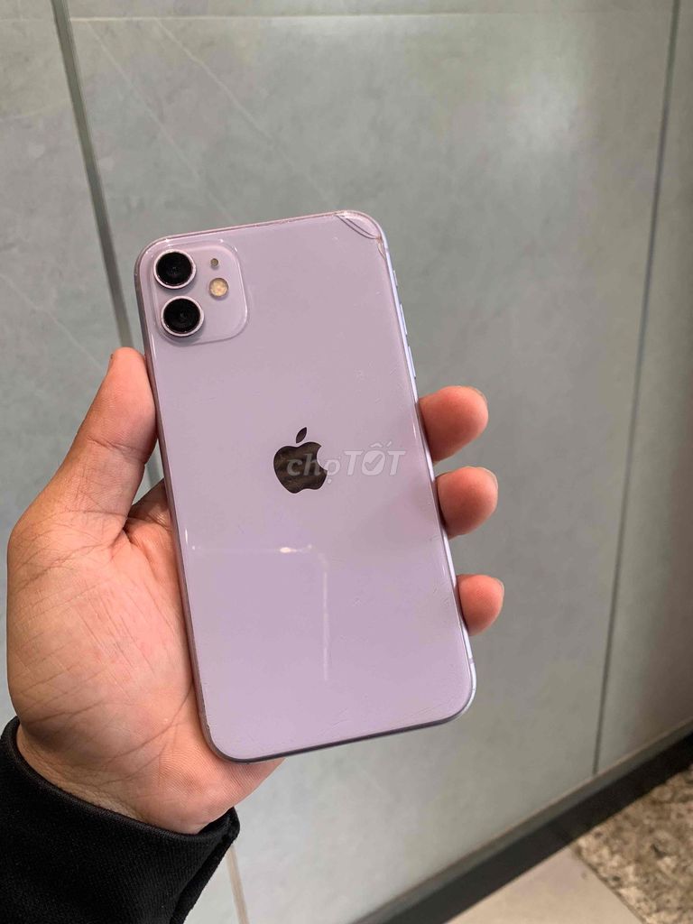 Фото 2: Apple iPhone 11 Фиолетовый