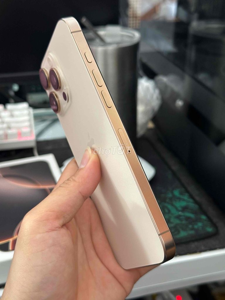 Фото 2: Apple iPhone 16 Pro Max 256GB Желтый, оригинальный