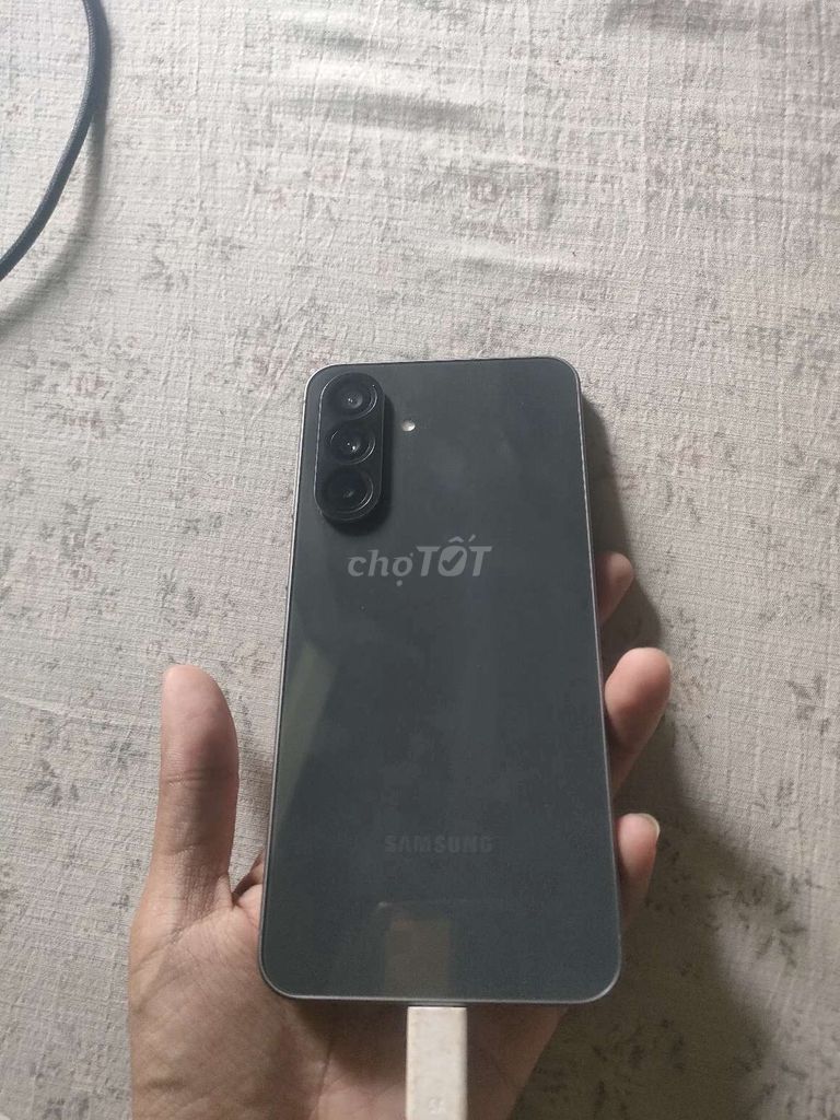 Фото 2: Samsung A56 5G 8GB/128GB Черный